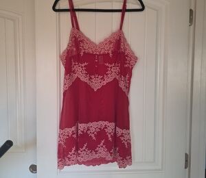 Wacoal Red Lace-Embellished Chemise